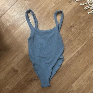 You swim aplomb one piece in plume